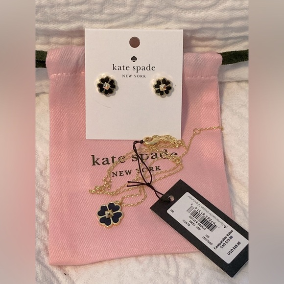 ♠️ Kate Spade ♠️ stud earrings. - Picture 4 of 4